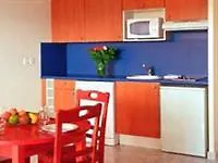 Quietude Evasion Apartment *